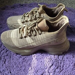 Stylish Women's Tan Sneakers